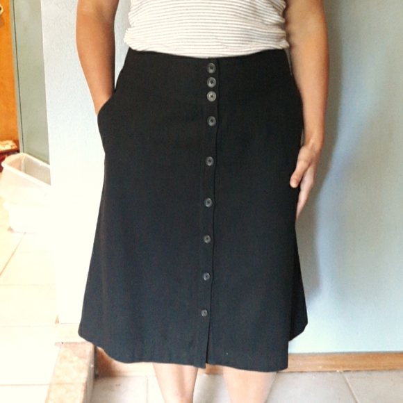 Banana Republic Dresses & Skirts - Black button front wool skirt